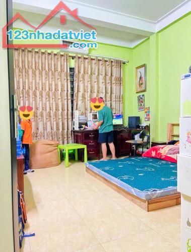 SIÊU HIẾM - NGÕ Ô TÔ THÔNG - NHÀ DÂN XÂY - 44 M², 4 TẦNG, MT 4,2 M, CHỈ 5.X T.Ỷ TIỆN ÍCH - 3