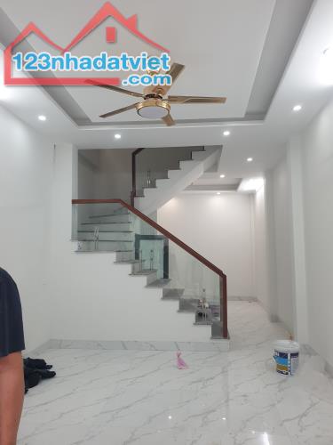 BÁN NHÀ ĐẸP 2.65 TỶ 3 TẦNG 50M2 NGÕ CỰC NGẮN CHỢ MỸ XÁ - 1