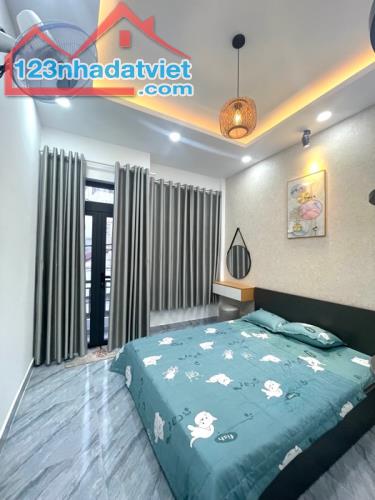 Nhà đường Phan Huy ích Tân Bình, 34m2, 2 tầng, nhỉnh 4 tỷ xíu - 2