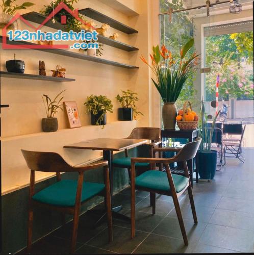 SANG NHƯỢNG QUÁN CAFE 2 TẦNG TẠI 14 PHỐ TRẦN BÌNH TRỌNG, TRẦN HƯNG DẠO, HOÀN KIẾM, HÀ NỘI - 2