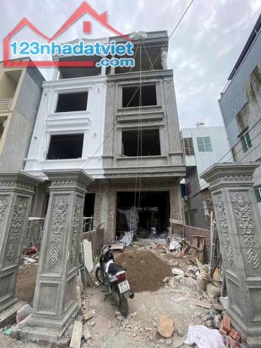 Nhà Trực Cát - Lê Chân, 88m 4 tầng, mới tinh, ngõ ô.tô, sân cổng riêng GIÁ 5.9 tỉ - 2