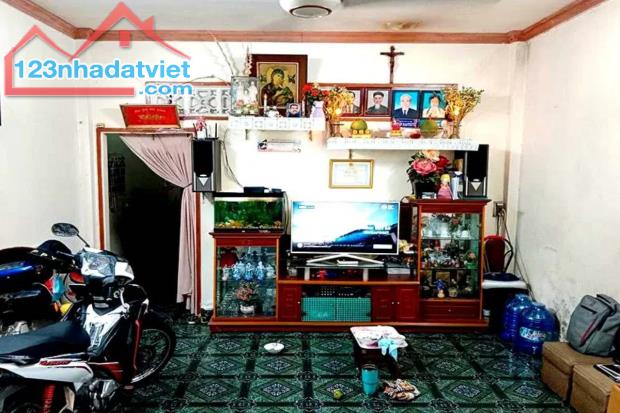 Bán nhà hẻm Quang Trung, Gò Vấp, 4.2m x 15.4m, 64.7 m², nở hậu - Giá 4.3 tỷ TL