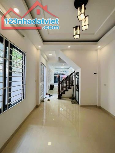 🏡 BÁN NHÀ - cát linh - NGÕ NÔNG GẦN PHỐ-71M X 4 TẦNG chỉ 8.5 tỷ - 3