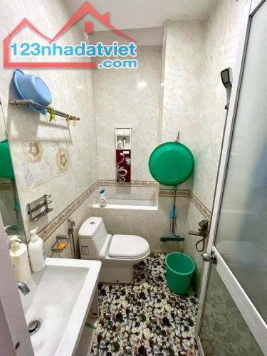 Bán nhà Đường Nguyễn Văn Thương (D1) P.25 Q.Bình Thạnh DT 62 m2 (5Tầng) Chỉ nhỉnh - 4