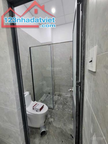 **Bán nhà hẻm 25 Đất Thánh** phường 6 Tân Bình; 6x8; hxh 5m + 5 tầng - 2