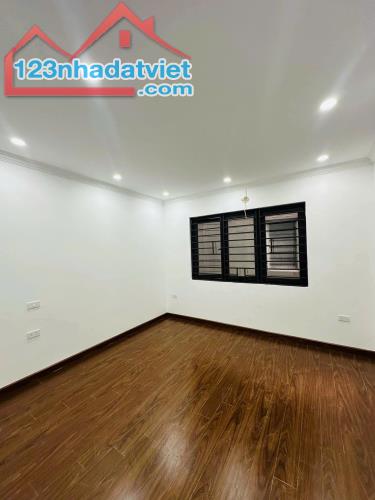 BÁN NHÀ 5 TẦNG (30m2) - NGUYỄN KHÁNH TOÀN, CẦU GIẤY - GIÁ 5.85 TỶ - 4