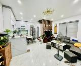 LÔ GÓC HÀO NAM - NGÕ THÔNG TỨ TUNG - KINH DOANH - NỘI THẬT XỊN 42m2, 5tầng, 5mt giá 10.5tỷ