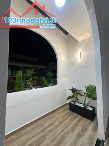 NHÀ ĐẸP HẺM XE HƠI - NGAY GIGAMALL - SỔ VUÔNG ĐẸP - CHỈ 3,85 TỶ - 3