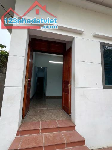 Siêu phẩm Vân Hoà,Ba Vì sẵn nhà đẹp mới xây.DT 130m2(có 75m2 ONT)DT thực 195m2.Giá 1,199tỷ - 2