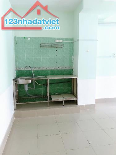 BÁN NHÀ 1 XẸT HIỆP BÌNH CHÁNH 65M2, 4,1 TỶ, NGANG 4M, 2PN, GẦN GIGAMALL, ĐH LUẬT - 2