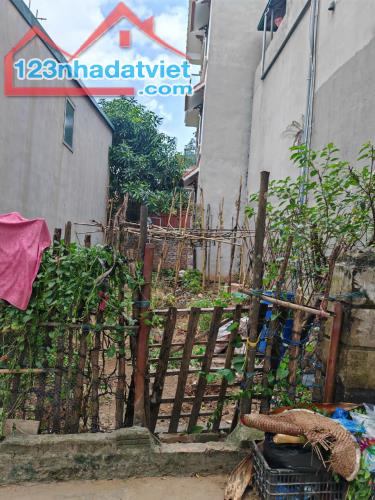 Bán  đất  Phạm Văn Đồng, 52m2, phân lô, ô tô, nhỉnh 3 tỷ.