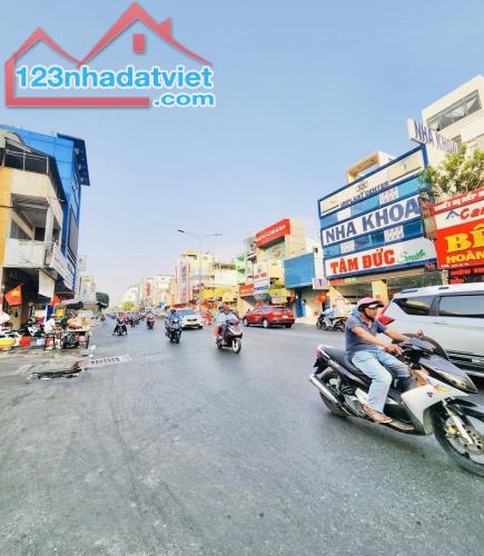 Bán nhà mặt tiền kinh doanh Hoàng Văn Thụ, P4, Tân Bình, 90m2, 2 tầng, nhỉnh 19 tỷ - 4