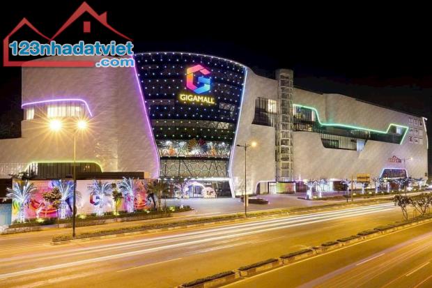 ĐẤT BIỆT THỰ 306m2 - FULL THỔ - 100m Ra Đường PHẠM VĂN ĐỒNG - Trước Đất là CÔNG VIÊN - 1