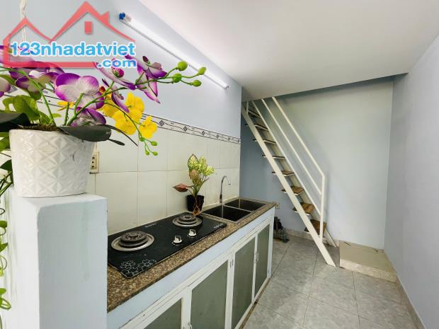 Bán Dãy Trọ 8 Phòng Thu Nhập 12TR/ Tháng,168m2,Sổ Riêng,Giá 810 Triệu - 2