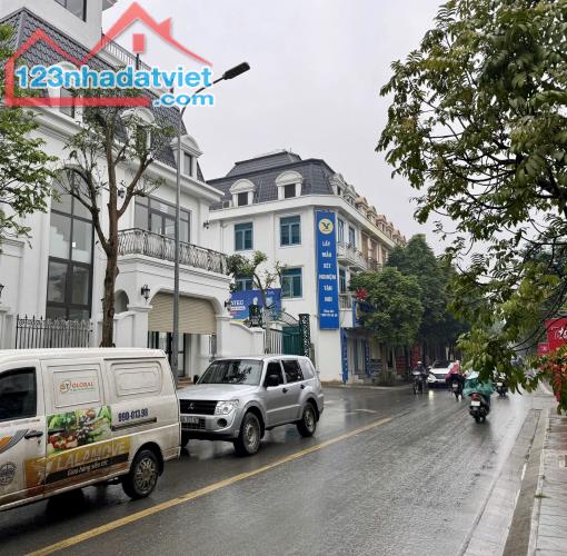 ❇️BÁN BIỆT THỰ ĐƠN LẬP MẶT PHỐ SA ĐÔi - ĐẠI MỖ NAM TỪ LIÊM 206 M2, 3 MẶT ĐƯỜNG KD SẦM UẤT.
