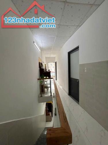 Nhà sổ riêng thổ cư 1.75 tỷ/1 lầu 1 trệt,3 phòng ngủ - 1