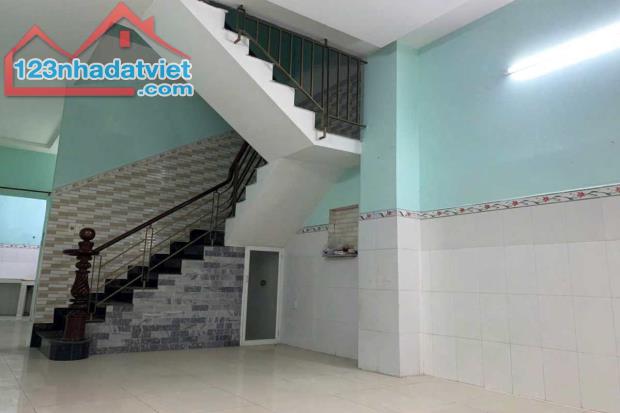 Bán nhà hẻm xe hơi, Đình Phong Phú, Thủ Đức, 4.5m x 20m, 90 m², 2 tầng - Giá 6.8 tỷ TL - 1