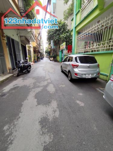 Cho thuê NR 3PN, 2WC, 180m2 tại Bà Triệu, Nguyễn Trãi, Hà Đông, giá tốt