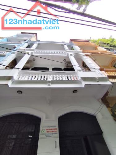 Cho thuê NR 3PN, 2WC, 180m2 tại Bà Triệu, Nguyễn Trãi, Hà Đông, giá tốt - 1