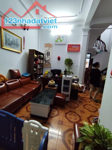 Cho thuê NR 3PN, 2WC, 180m2 tại Bà Triệu, Nguyễn Trãi, Hà Đông, giá tốt - 2