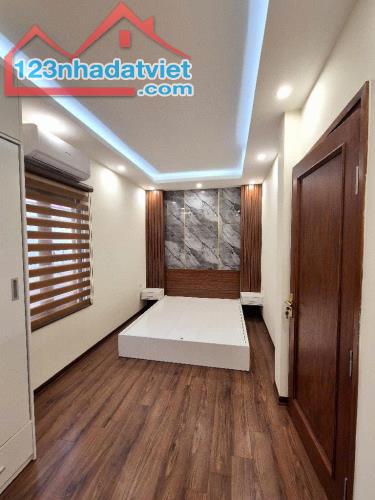 NHÀ YÊN HÒA 51M2 XÂY 5 TẦNG, NGÕ KINH DOANH GIÁ 8 TỈ 9 - 2