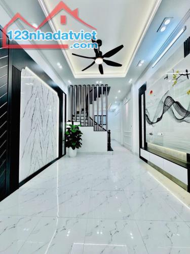 BÁN NHÀ XUÂN ĐỈNH 35M2 - Ô TÔ TRÁNH - 5 TẦNG - GIÁ CHỈ 6.1 TỶ - 1