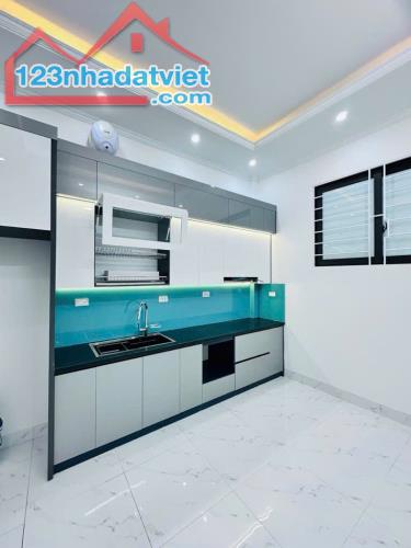 BÁN NHÀ XUÂN ĐỈNH 35M2 - Ô TÔ TRÁNH - 5 TẦNG - GIÁ CHỈ 6.1 TỶ - 3