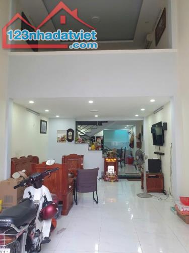 Bán nhà 83m², 4PN, 2WC, 4.6 tỷ, Bình Trị Đông B, Bình Tân