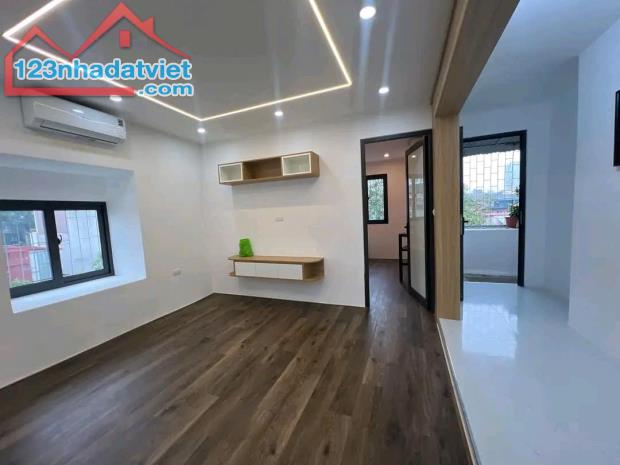 BÁN NHÀ TẬP THỂ THÁI THỊNH, THÁI HÀ, ĐỐNG ĐA, 85 M2 (sổ 39m2), 3 NGỦ, 3.68 TỶ. - 2