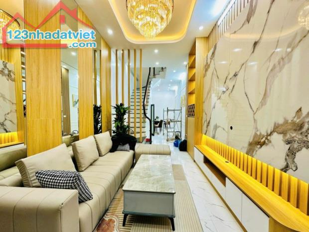 Bán nhà phố Trương Định 50m2*4 tầng, MT 3.1m, giá 6.98 tỷ - 4