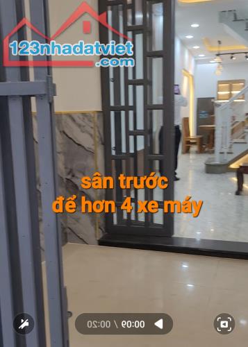 Bán nhà mới Bông Sao, p5, Q8. Gần 50m2 (3.8 ×14), tặng nội thất, không quy hoạch. 3,55ty. - 3