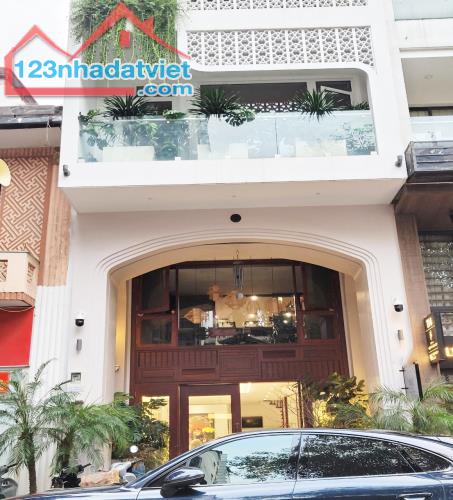 Bán Nhà Mặt Phố Hồ Ba Mẫu, Đống Đa DT 134m2 x 6T, MT 5,8m. Giá Rẻ.