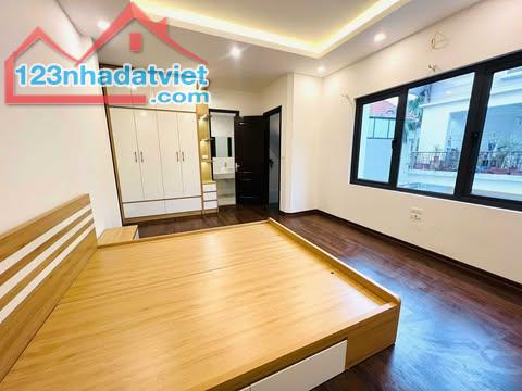 Bán Nhà Phố Gia Thượng, 34m2 5 Tầng, Ô Tô Cách Nhà 30m, Cạnh Khai Sơn HiLL 5.7 Tỷ - 1