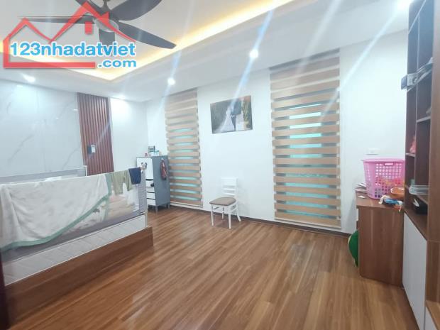 SIÊU PHẨM LK VĂN LA THANG MÁY,VỈA HÈ,NHÀ XÂY MỚI,Ở NGAY 50M2, 7 TẦNG, MT 5.5M HƠN 13 TỶ - 2