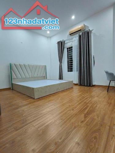 Bán nhà Lương Yên, 50m2 chỉ với Nhỉnh 7 tỷ - 3