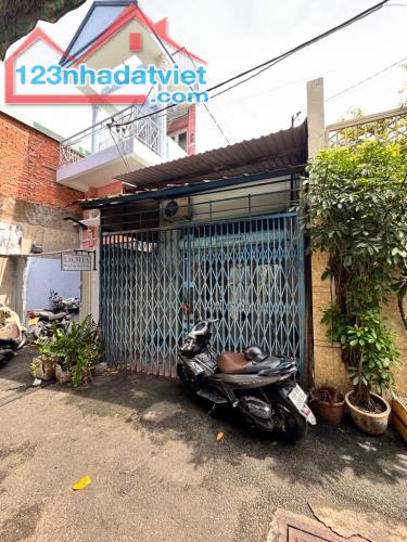 NHÀ NGAY NGÃ TƯ HÒA BÌNH - LŨY BÁN BÍCH, 52M2 NHỈNH 4 TỶ - 2