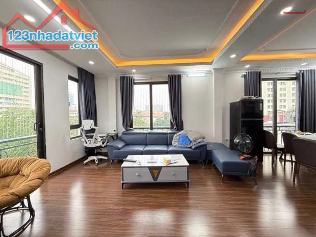 Nhà Đẹp Thượng Thanh - Diện Tích 41m² - Mặt Tiền Siêu Rộng - Ô Tô Ngủ Trong Nhà - 2