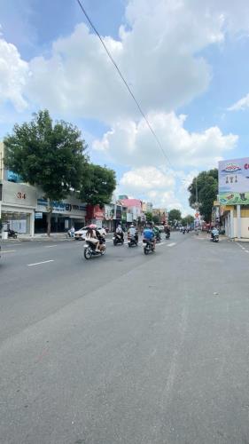 NHÀ 3 TẦNG MẶT TIỀN QUANG TRUNG .nguyễn oanh. gv - 1