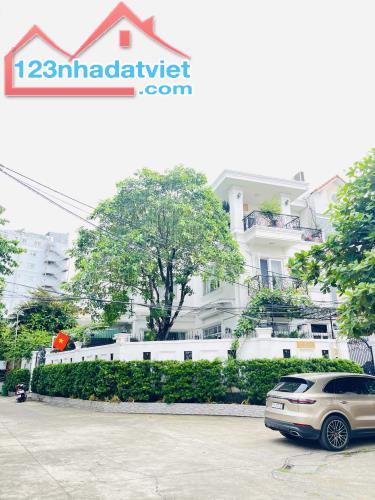 Bán Villa 3MT Khu Compound Thiên Tuế 95 Thảo Điền,Q2 DT:(20mx16m) Trệt 2 Lầu-Giá 80 Tỷ TL - 5