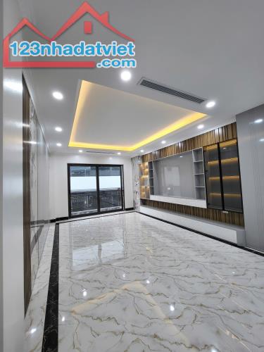 Bán nhà mặt ngõ phố Xã Đàn DT 75m2x6T thang máy, ô tô- kinh doanh cách phố 20m