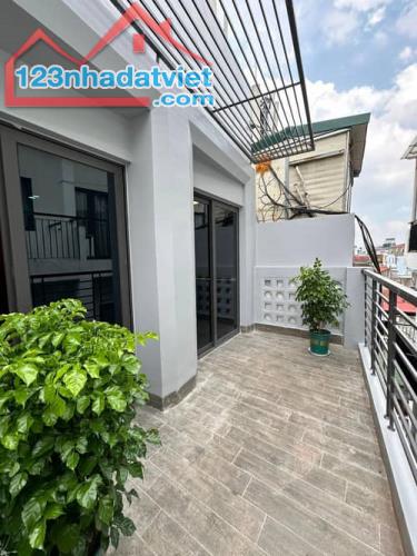 IYTSGQ 🏬 Apartment Phố Xuân Diệu 80m², 8 Tầng, Mặt Tiền Khủng, View Hồ Tây, Dòng Tiền Lớn - 2