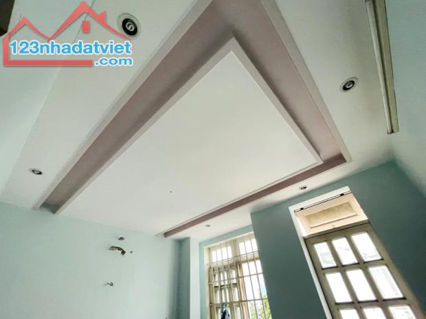 Bán Nhà 4 Tầng Mới Ở Ngay Hẻm Xe Hơi 56m2_4x12 chỉ Hơn 4 tỷ Tô Ngọc Vân Linh Đông Thủ Đức - 1