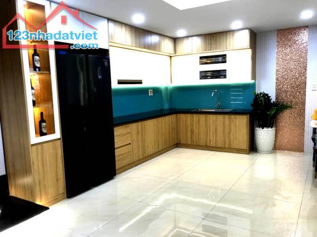 BÁN CĂN NHÀ KHU ĐỒNG BỘ NGANG KHỦNG 7.5 NẰM TRÊN ĐƯỜNG SỐ 51 - HẺM OTO CÁCH NHÀ VÀI BƯỚC C