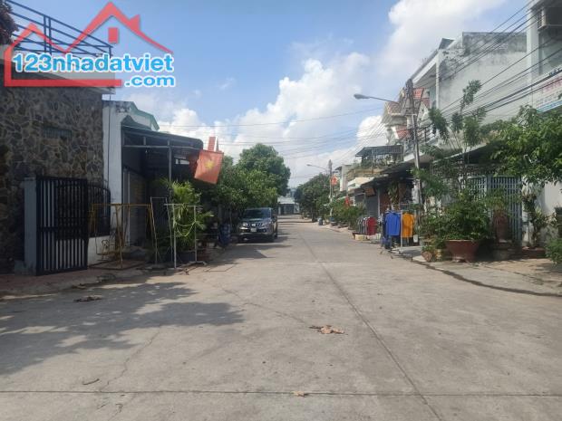 🏡 nhà 2 phòng ngủ, đất cực khủng 172m², giá chỉ 1,65 tỷ, dĩ an, bình dương 🌟