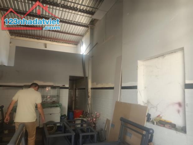 🏡 nhà 2 phòng ngủ, đất cực khủng 172m², giá chỉ 1,65 tỷ, dĩ an, bình dương 🌟 - 1