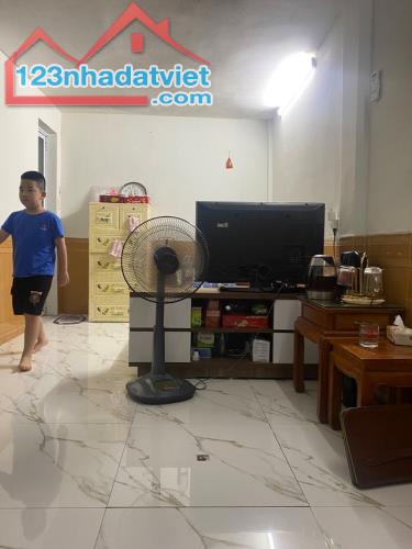 Bán nhà ngõ 336 Nguyễn Trãi, Thanh Xuân, cạnh ĐH KHTN, gần phố,  32m2 chỉ 4,5 tỷ - 2