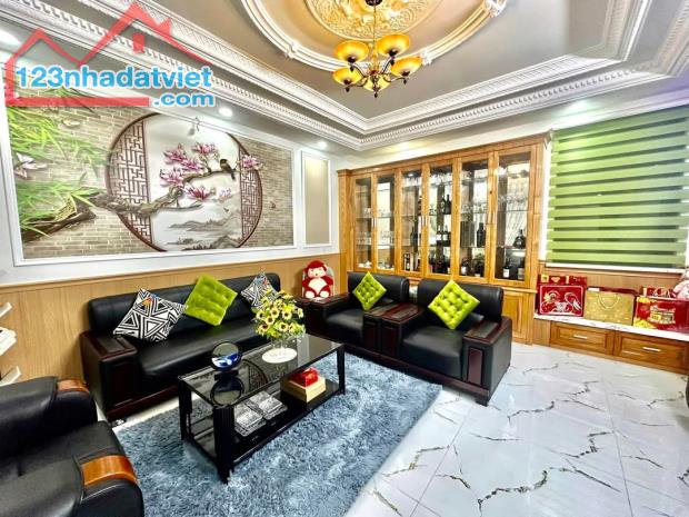 Siêu Phẩm Nhà Phố Nguyễn Ảnh Thủ, 80m2, 5 Tầng tặng full nội thất cao cấp, đỉnh của đỉnh - 4