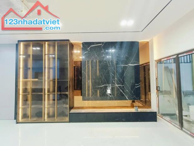 nhà đẹp đón tết phố xã đàn, đống đa, đầy đủ nội thất, thang máy nhập khẩu