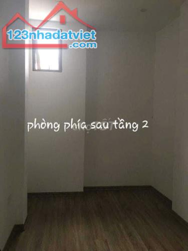 Cho thuê nhà ngõ ba gác phố Kim Giang Thanh Xuân 35m x 3 tầng, giá 10tr/tháng - 3