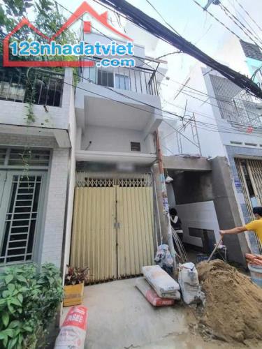 Chỉ 2.8 tỷ nhà Ba Tháng Hai - Hẻm buôn bán - Giá tốt